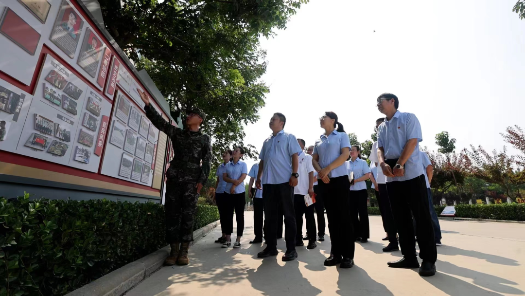 對(duì)標(biāo)學(xué)習(xí)，走進(jìn)最可愛(ài)的人