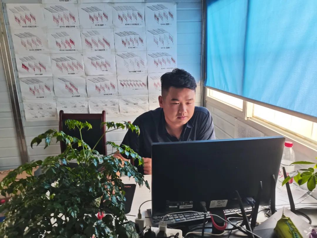 【向下扎根 向上生長(zhǎng)】張松海：我仍堅(jiān)持上班第一天對(duì)自己說(shuō)的話